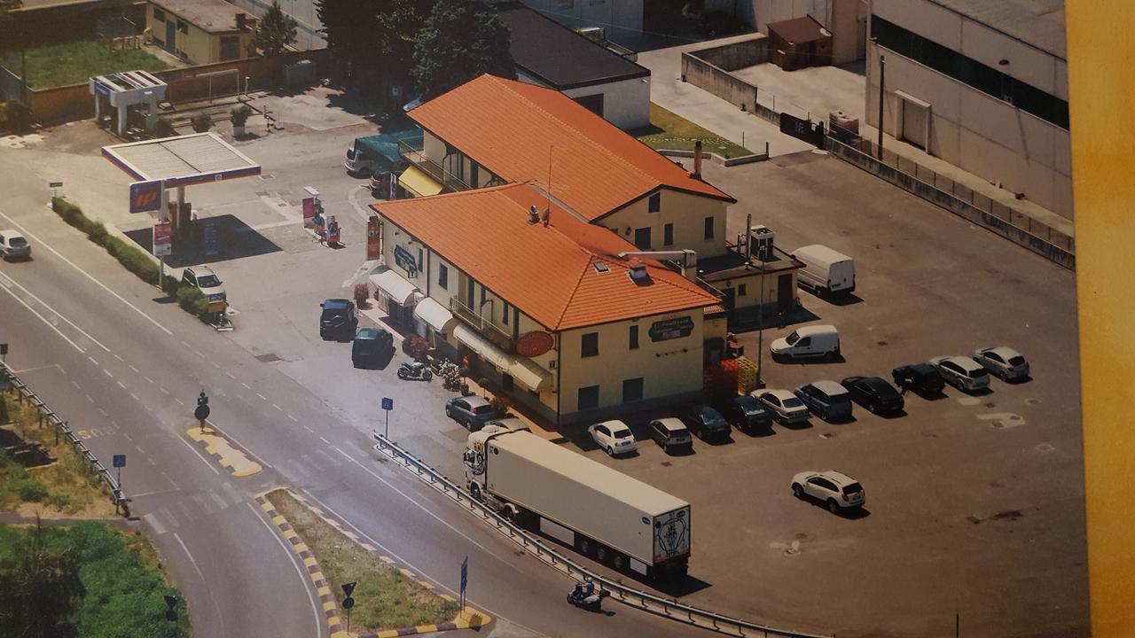 Hotel Ristorante Amalfitana Dello Ngoại thất bức ảnh
