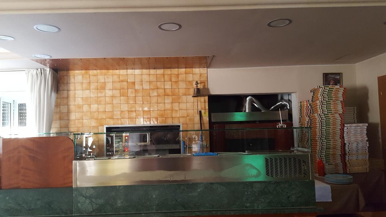 Hotel Ristorante Amalfitana Dello Ngoại thất bức ảnh